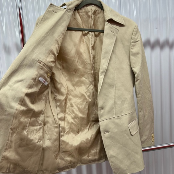 Vintage Woman's Versace VJC Blazer - Picture 5 of 7